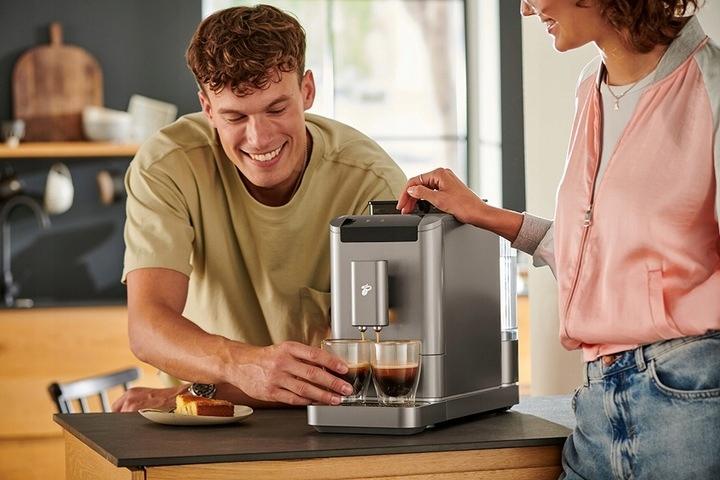 Tchibo Esperto 2 Caffe Titanium Silver Ekspres Ciśnieniowy Do Kawy - obrazek 4