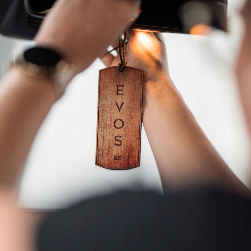 K2 V042 EVOS GRACE GAIA Drewniana Zawieszka Zapachowa do Samochodu Aut - obrazek 3