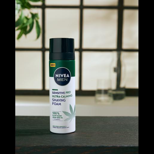 NIVEA Men Pianka do golenia SENSITIVE PRO 200ml - obrazek 2