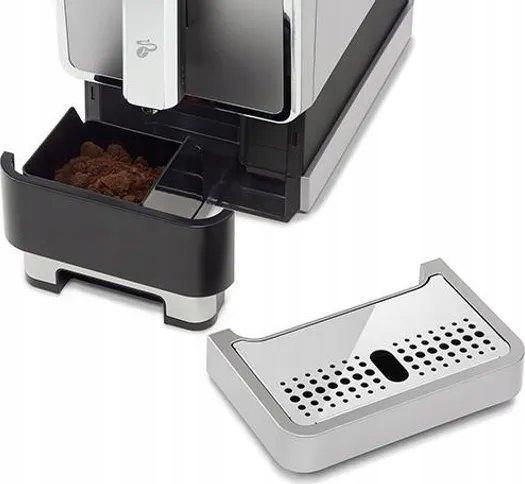 TCHIBO Ekspres Ciśnieniowy Esperto Caffe Srebrny - obrazek 3