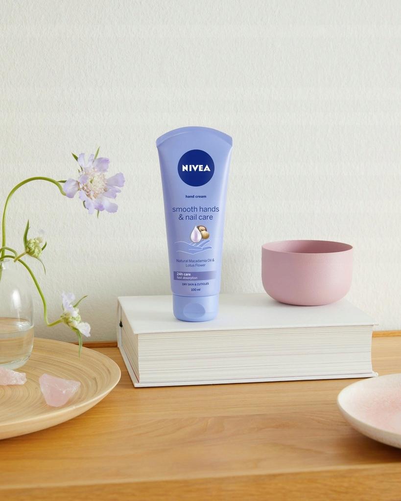 NIVEA KREM DO RĄK GŁADKIE DŁONIE I OCHRONA PAZNOKCI 100 ml - obrazek 4