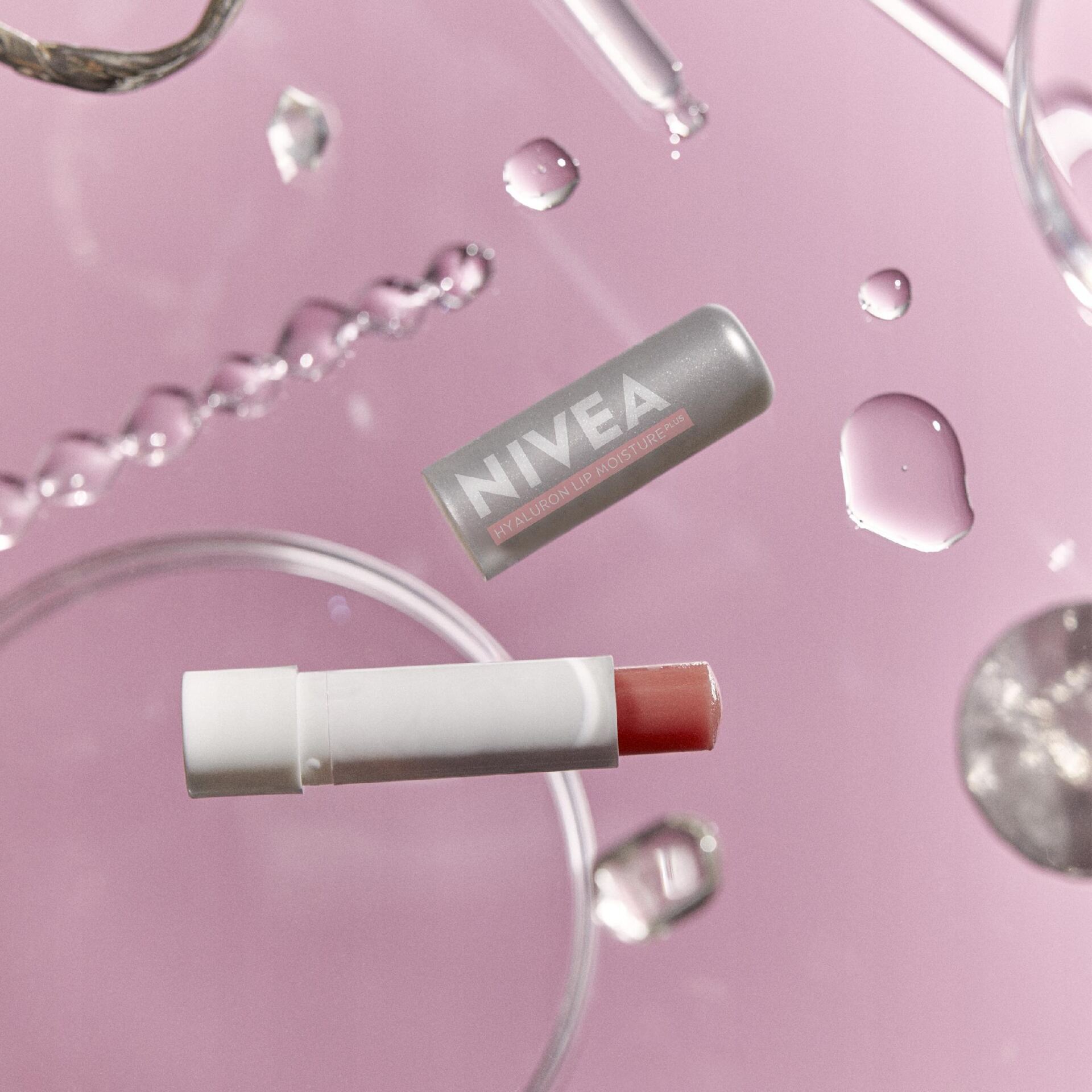 NIVEA HYALURON MOISTURE PLUS Balsam pomadka do ust - obrazek 12