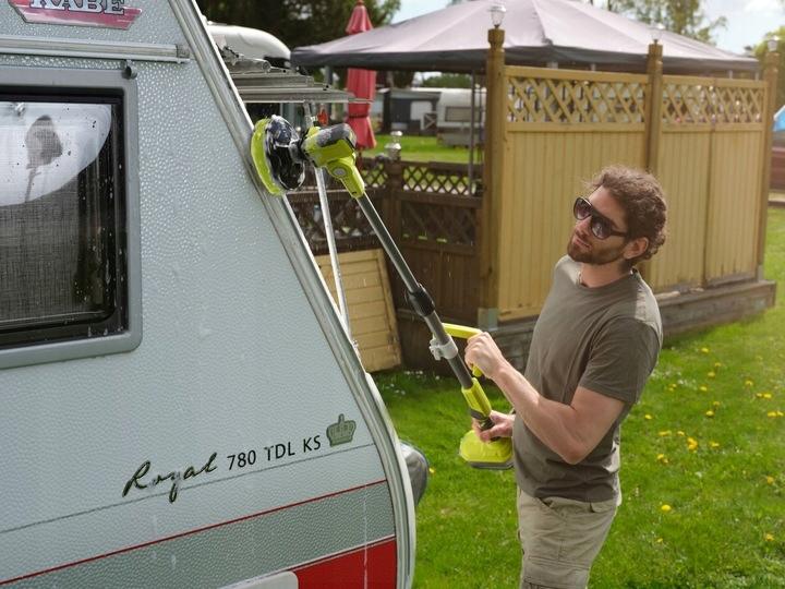 TELESKOPOWA SZCZOTKA OBROTOWA RYOBI AKUMULATOROWA 18V BATERIA + ŁADOWARKA - obrazek 9