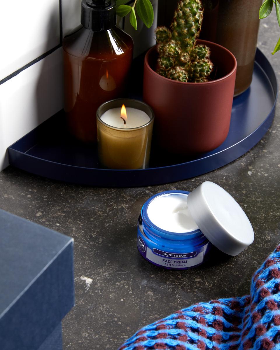 NIVEA MEN PROTECT & CARE KREM INTENSYWNIE NAWILŻAJĄCY 50 ml - obrazek 8