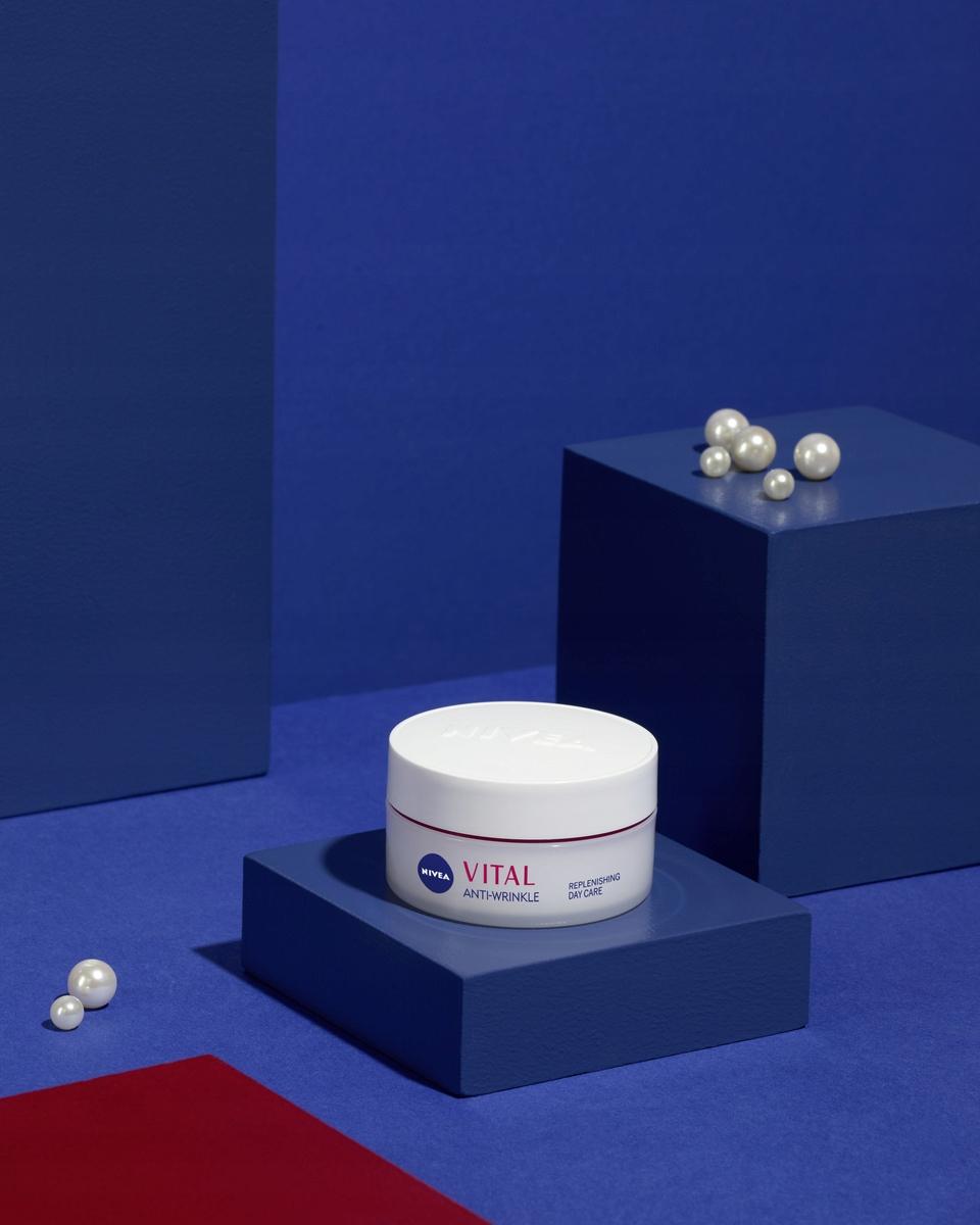 NIVEA Krem na Dzień Vital Przeciwzmarszczkowy Odżywczy, 40 ml - obrazek 14