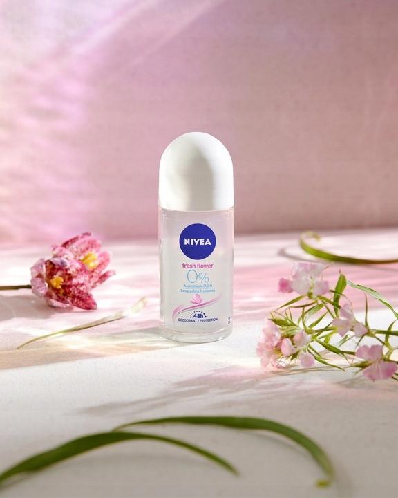 NIVEA FRESH FLOWER 0% SOLI ALUMINIUM ANTYPERSPIRANT ROLL ON 50 ML - obrazek 5
