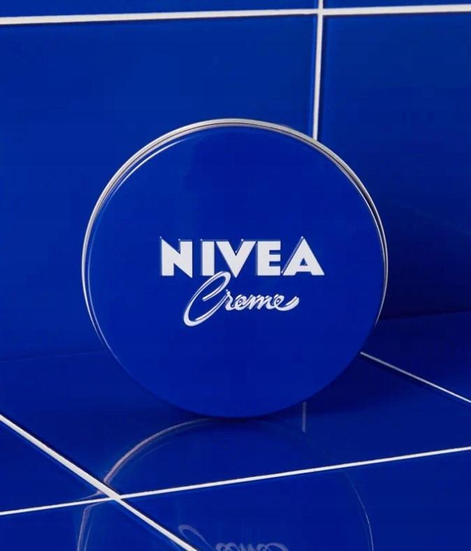 NIVEA Krem nawilżający do ciała twarzy CREME 400ml - obrazek 9