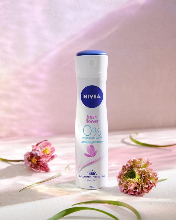 NIVEA FRESH FLOWER 0% SOLI ALUMINUM DEZODORANT W SPRAYu 150 ML - obrazek 3