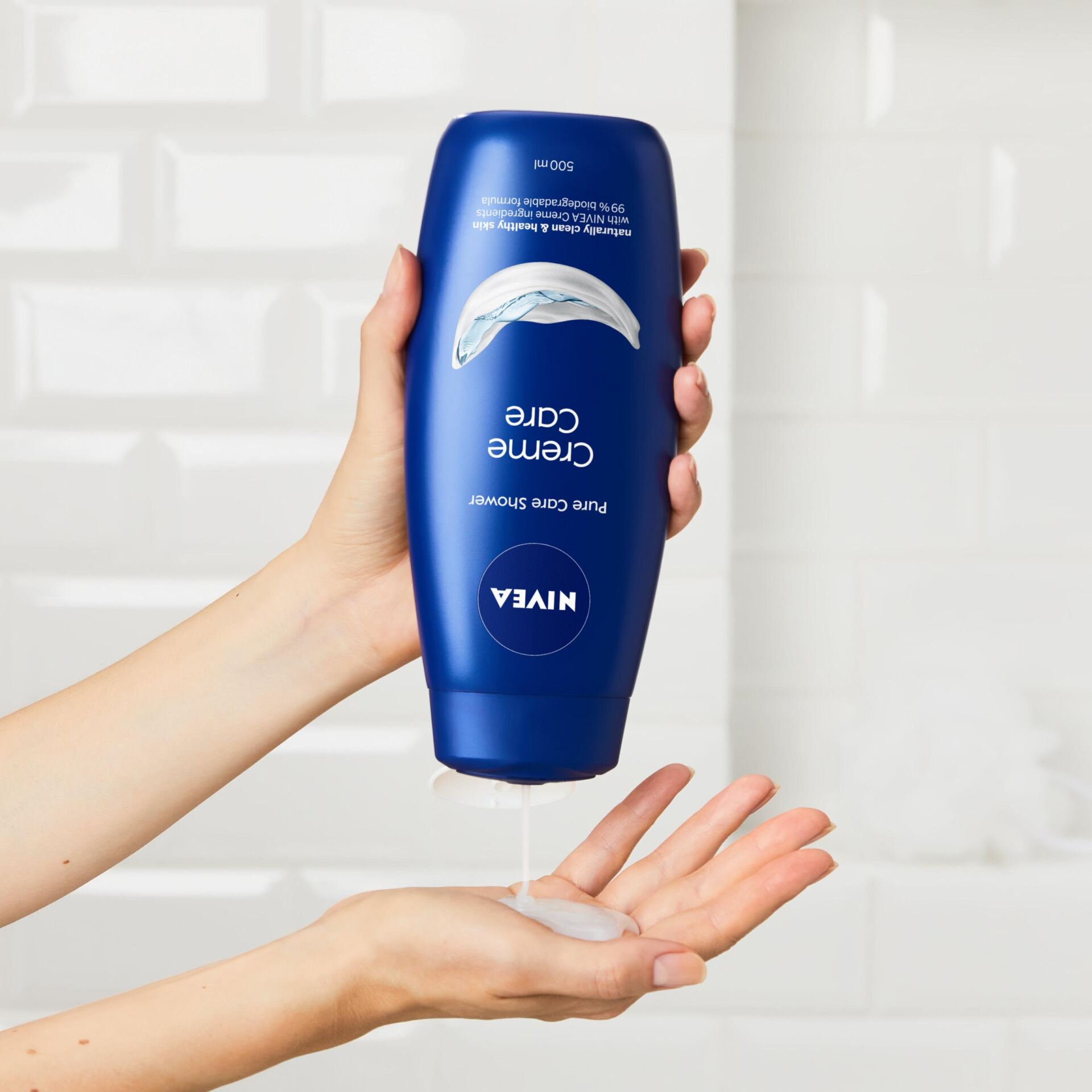 NIVEA Kremowy żel pod prysznic Creme Care 500 ml - obrazek 9