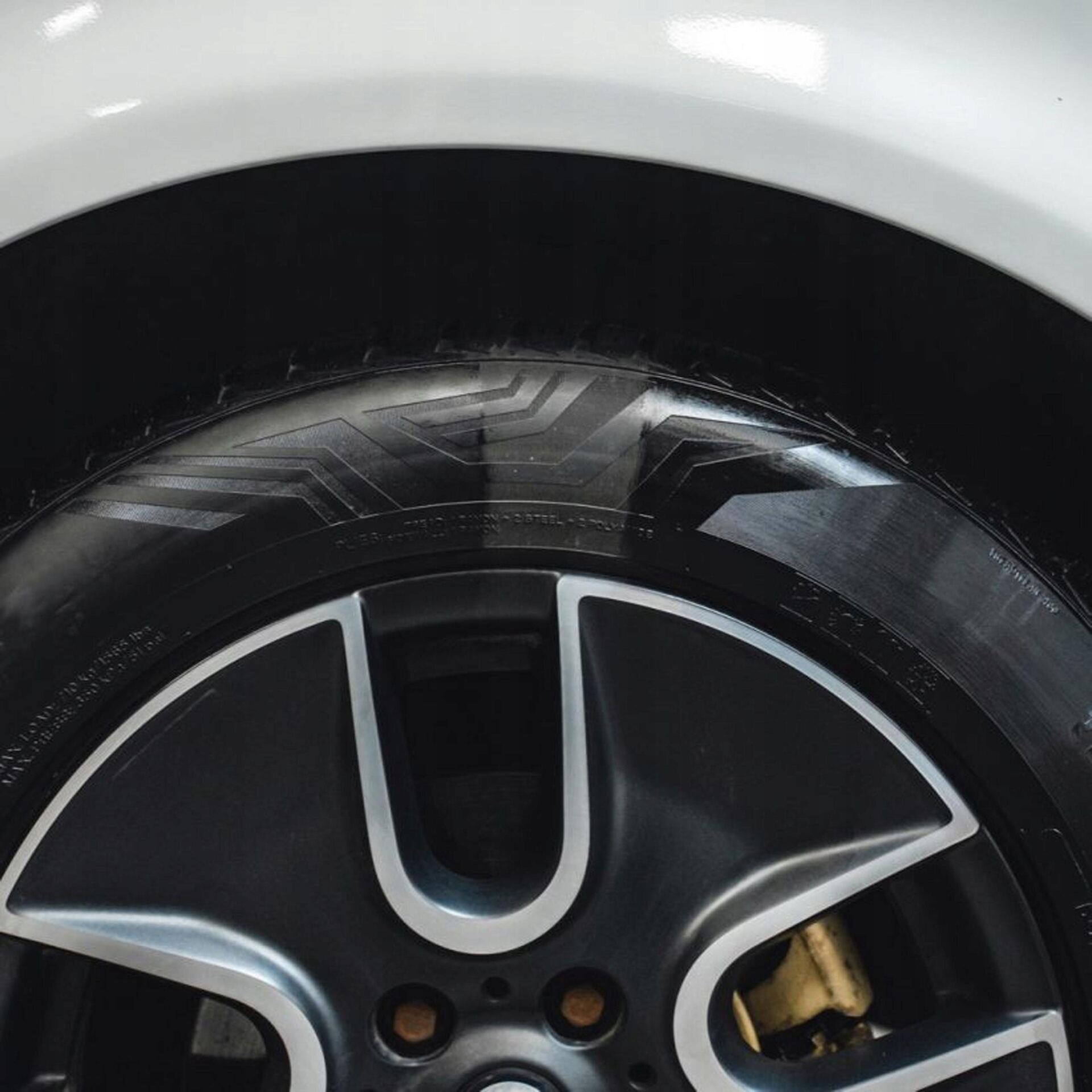 K2 Sigma PRO Żel Nabłyszczająco - Ochronny do Opon Gumy Czernidło 1L D1101 - obrazek 4