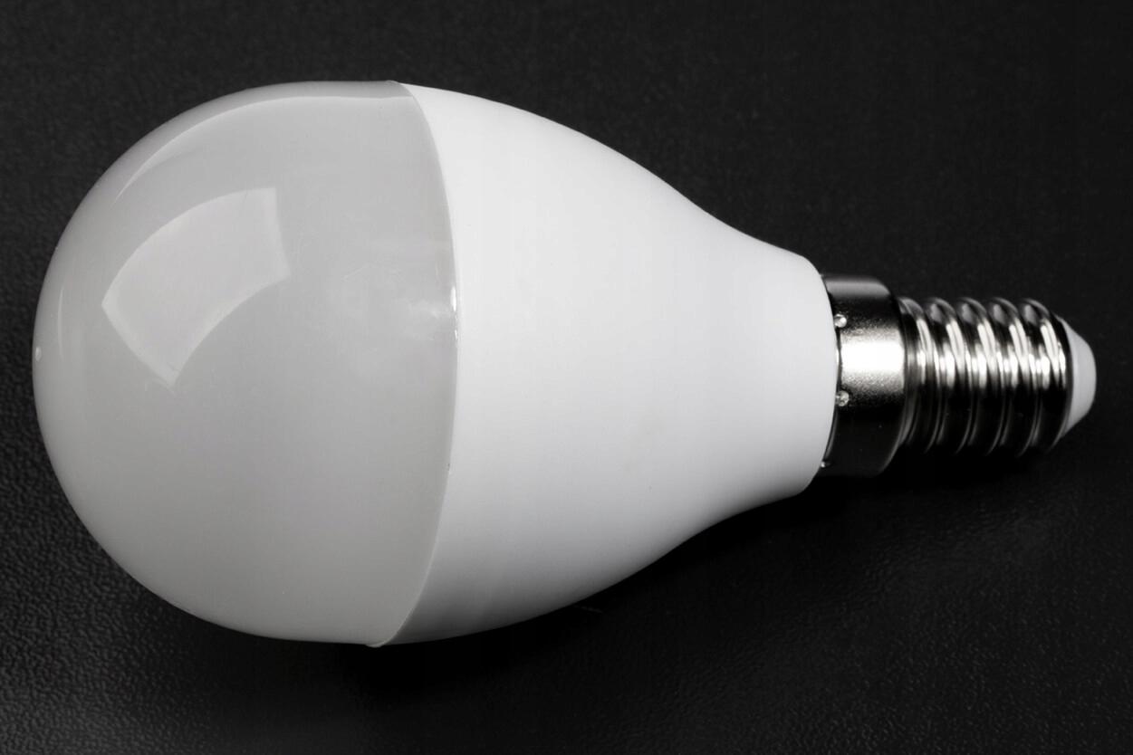 OSRAM Żarówka LED KULKA E14 7W = 60W 806lm 4000K - obrazek 10
