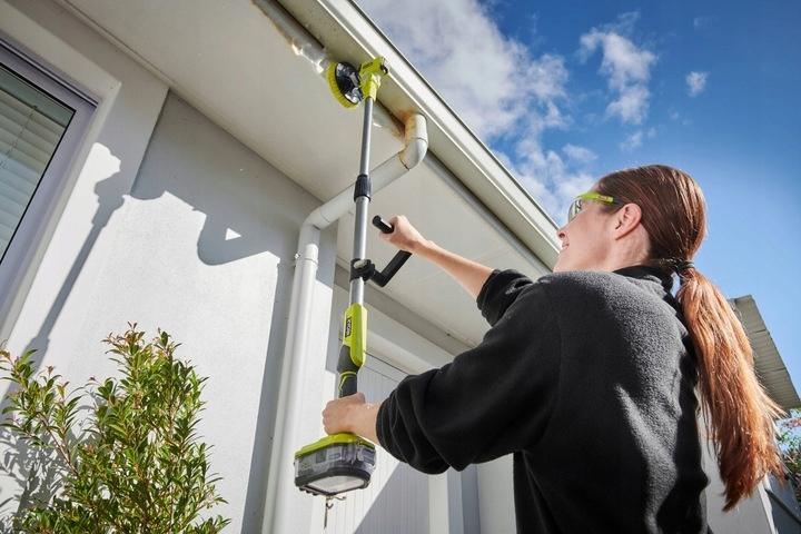 TELESKOPOWA SZCZOTKA OBROTOWA RYOBI AKUMULATOROWA 18V BATERIA + ŁADOWARKA - obrazek 7