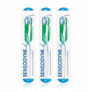 Sensodyne Szczoteczki do z臋b贸w Complete Protection Szczoteczka Soft 3 Szt