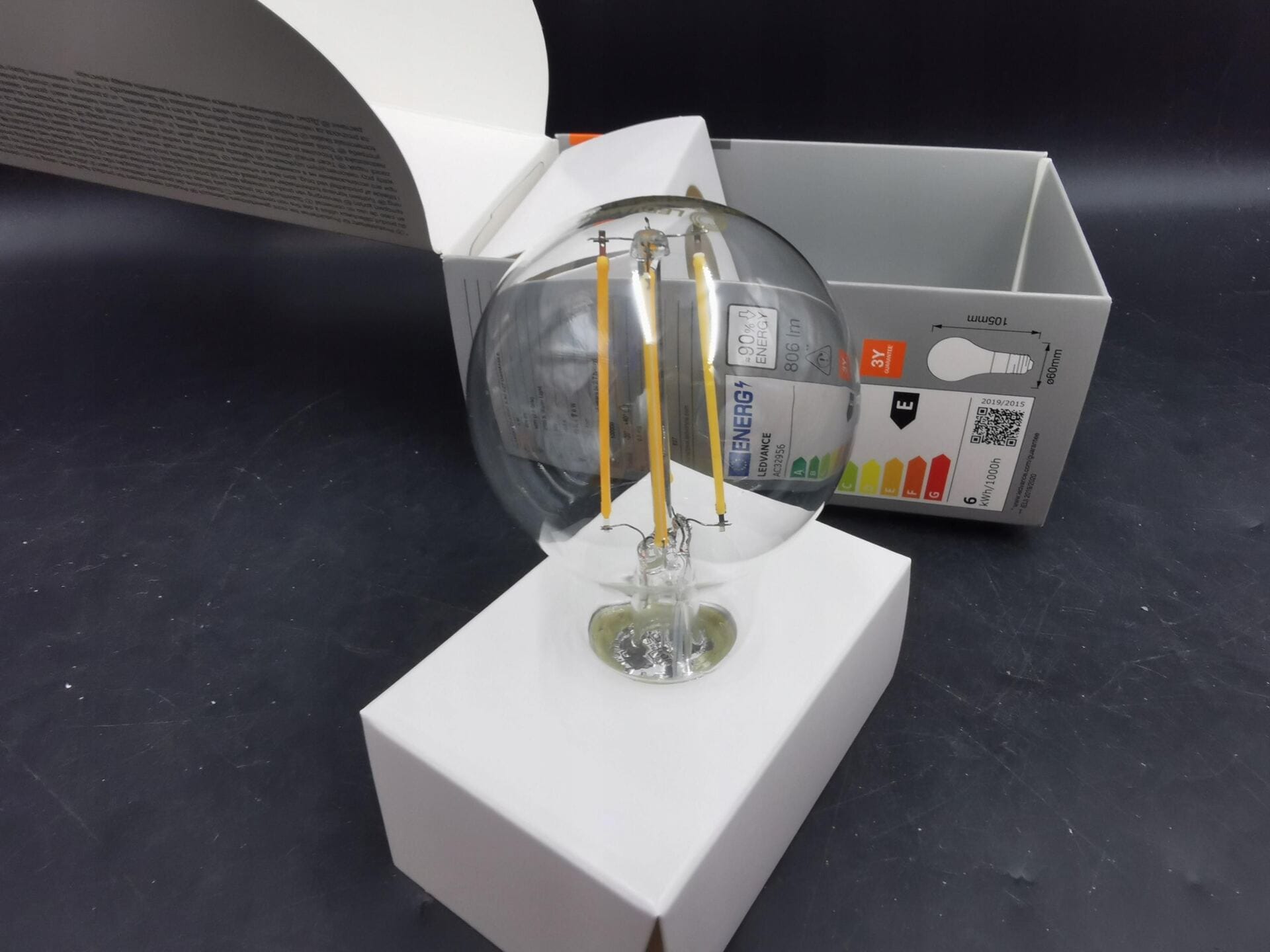 LEDVANCE Żarówka LED E27 A60 9W=60W RGB SMART+WIFI - obrazek 7