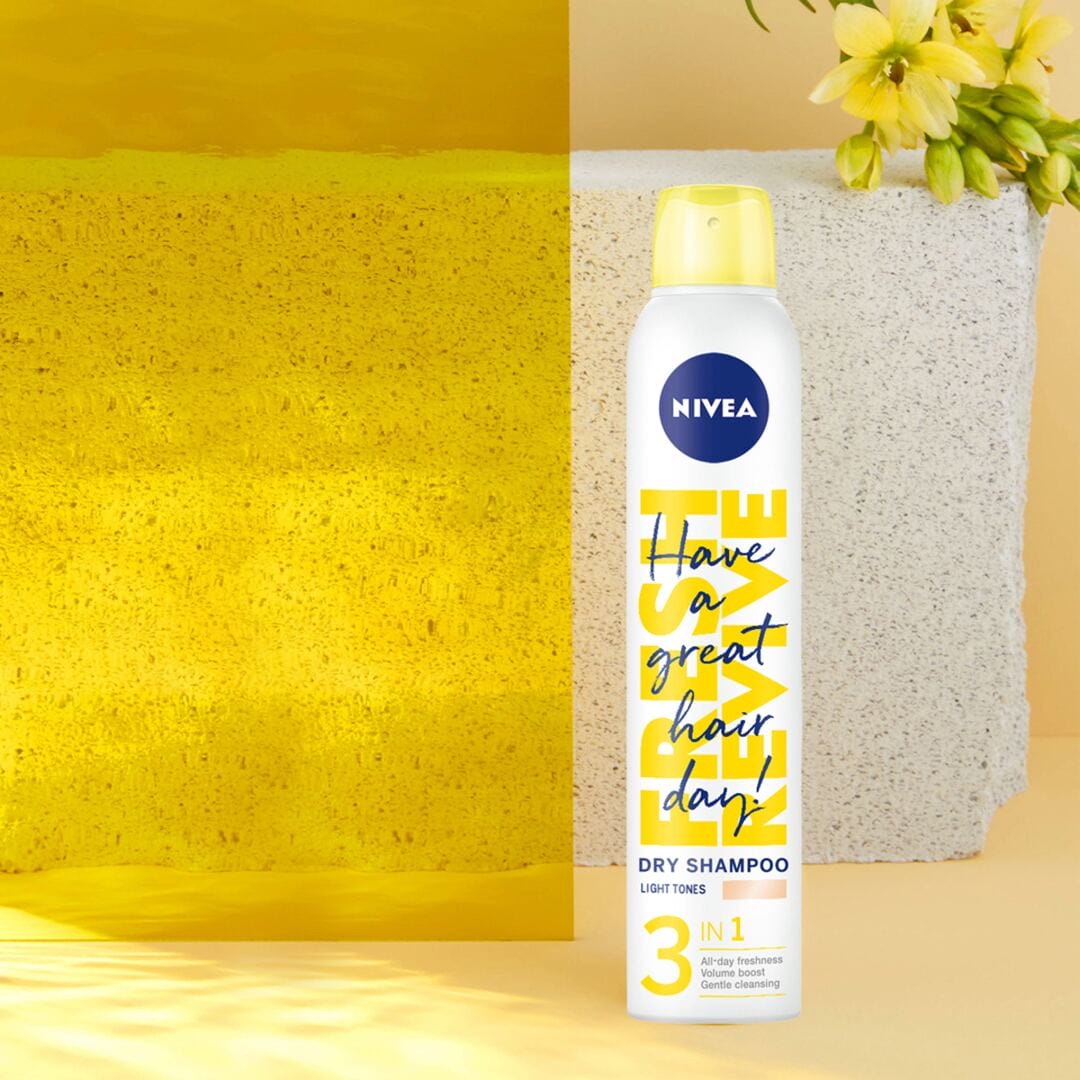 NIVEA Fresh & Mild Suchy szampon dla blondynek 200 ml - obrazek 3