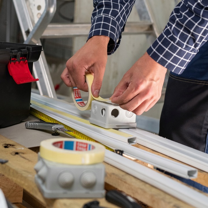 tesa Dwustronna taśma montażowa Mounting PRO uniwersalna, 1,5 m x 19 mm - obrazek 2